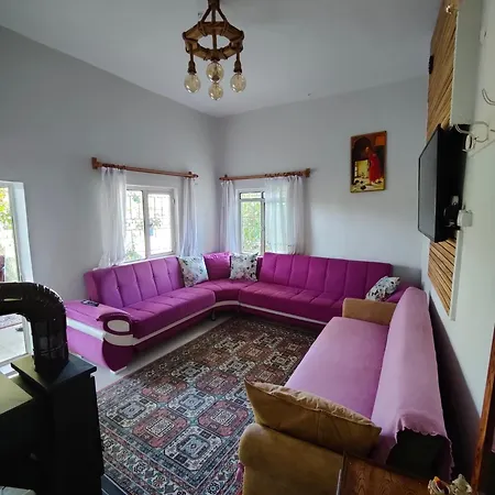Cosy With Fireplace And Garden - Close To Centre And Skii